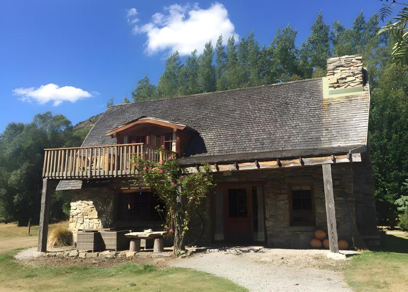 Canterbury Burkes Pass Hotel Exterior