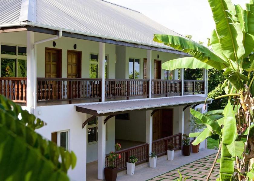  Praslin Island Exterior view