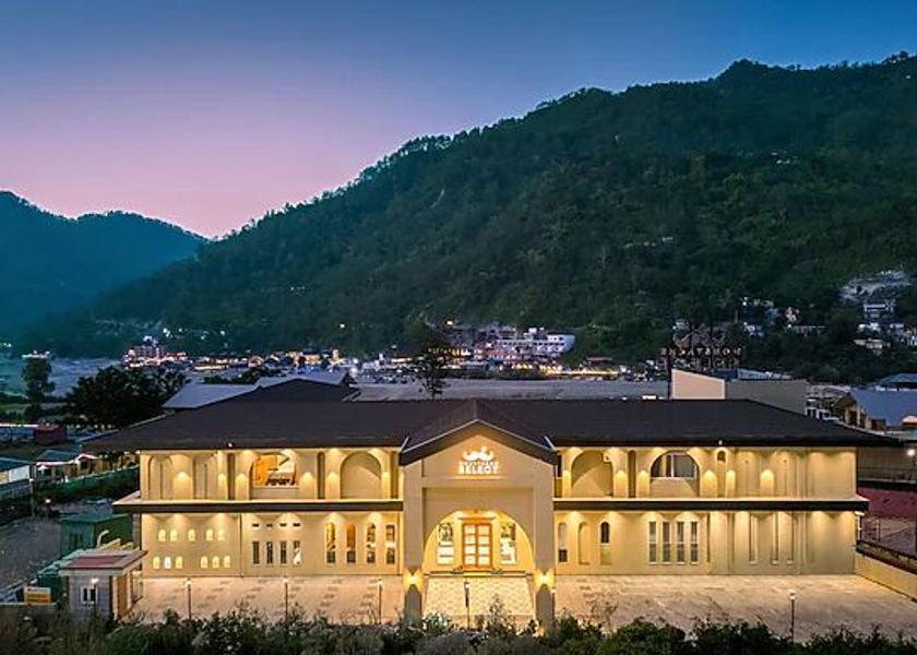 Uttarakhand Rishikesh Hotel Exterior