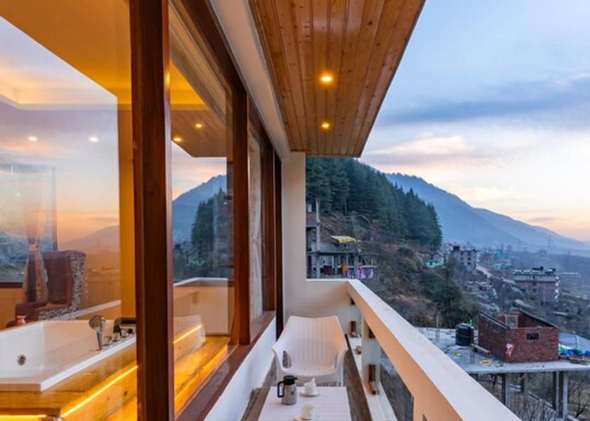 Himachal Pradesh Manali Hotel Exterior