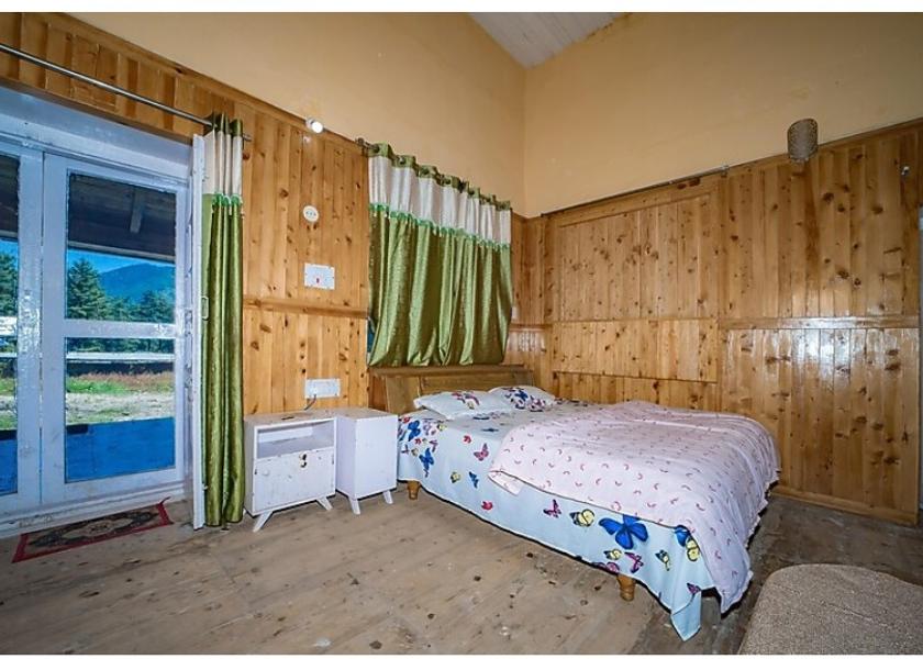 Himachal Pradesh Narkanda Deluxe Room