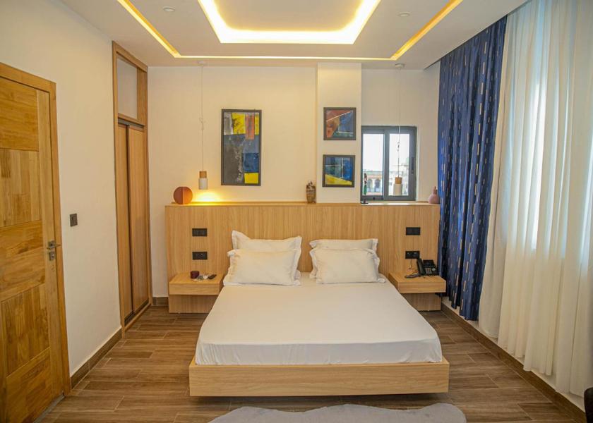  Cotonou One-Bedroom Superior Apartment