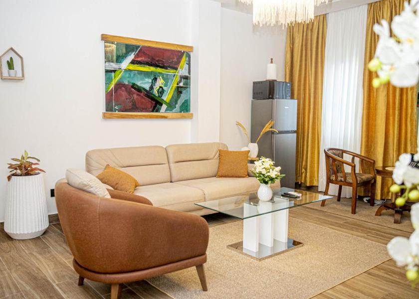  Cotonou One-Bedroom Superior Apartment