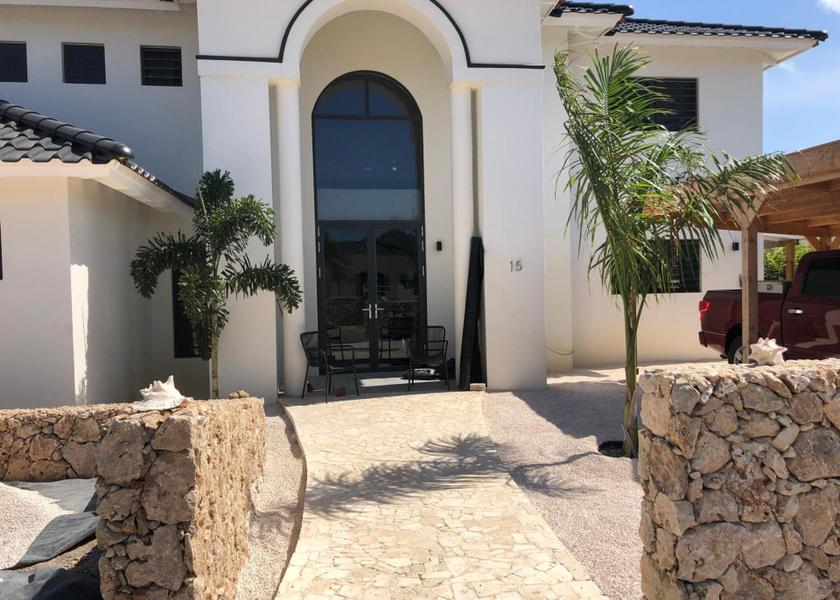Bonaire Kralendijk Exterior view