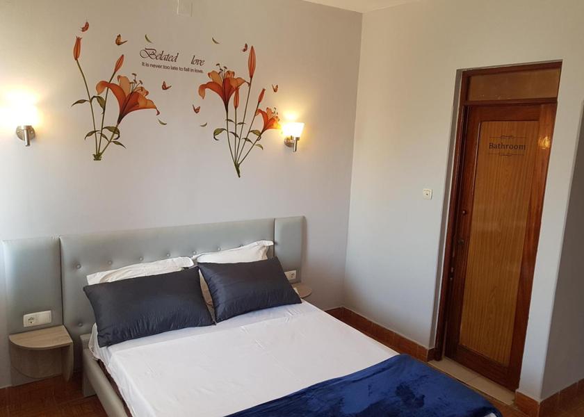  Assomada Double Room with Private Bathroom