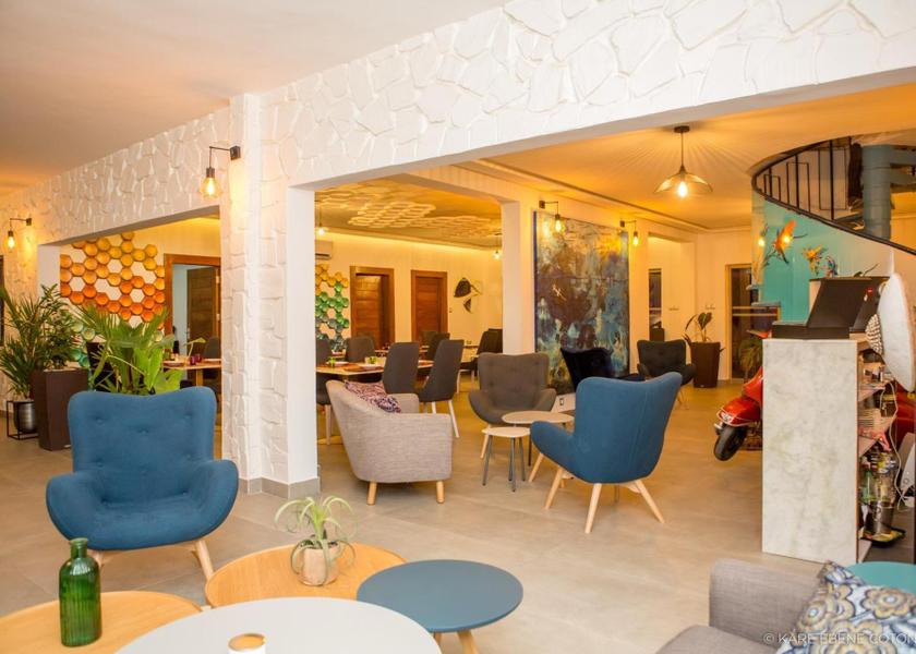  Cotonou Restaurant