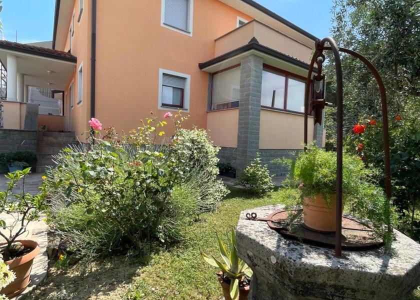  Izola 
