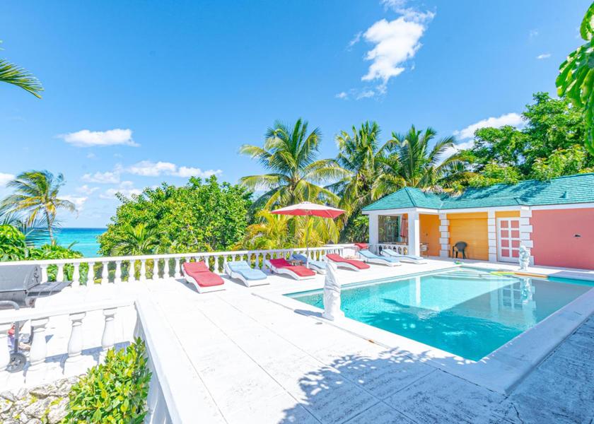 New Providence Island Nassau Pool