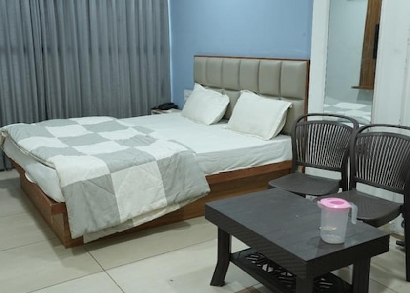 Gujarat Ahmedabad Deluxe Room