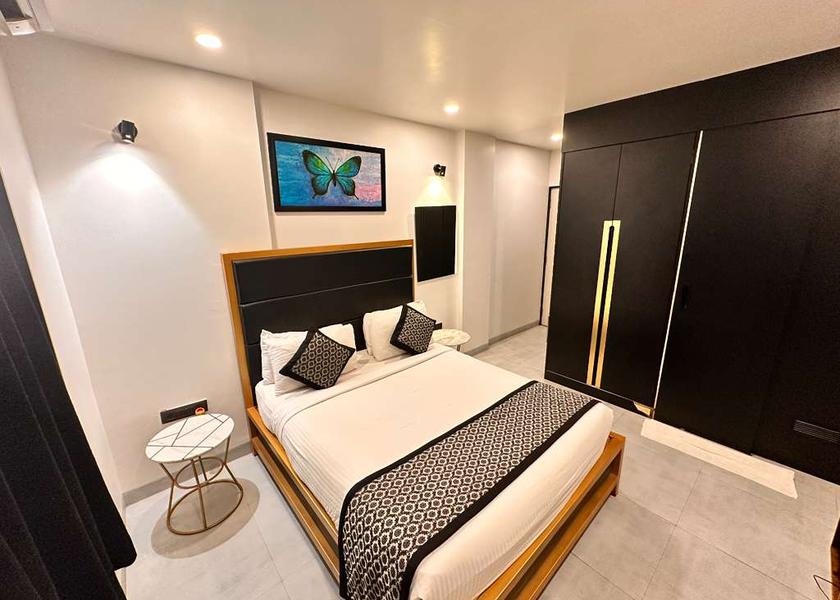 Maharashtra Lonavala Deluxe Room
