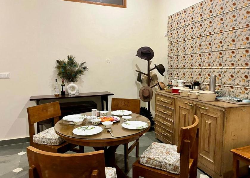 Uttar Pradesh Basti Hotel Exterior