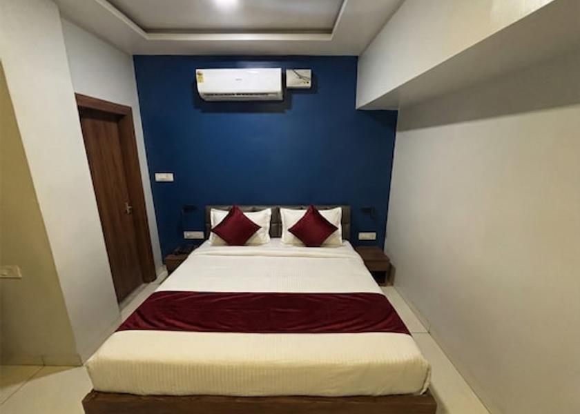 Madhya Pradesh Indore Superior Room