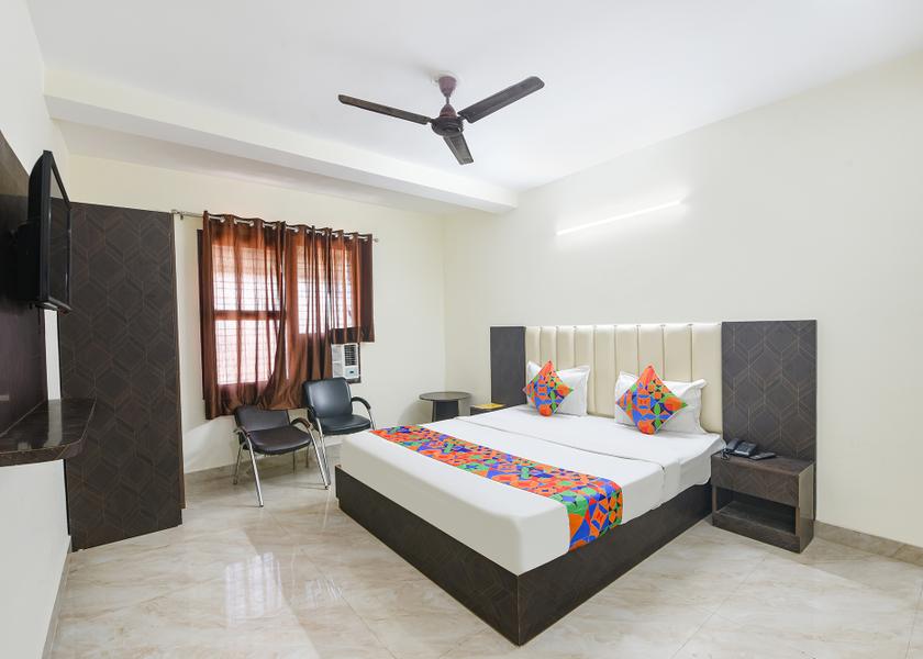 Delhi Delhi Room