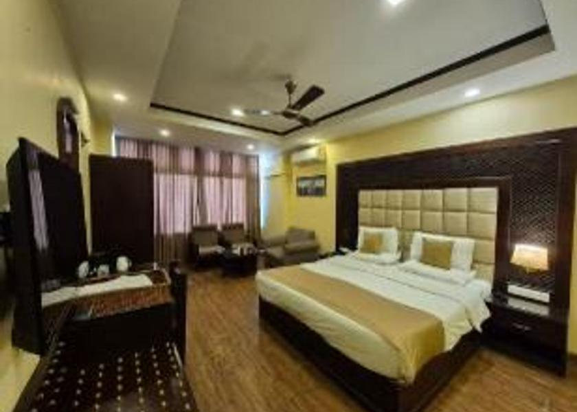 Jammu and Kashmir Srinagar Hotel View