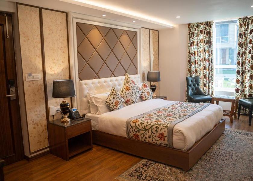 Jammu and Kashmir Sonamarg Premium Deluxe