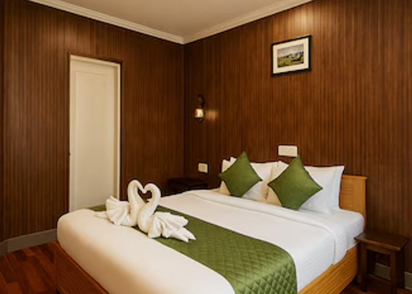Jammu and Kashmir Srinagar Deluxe Double Room