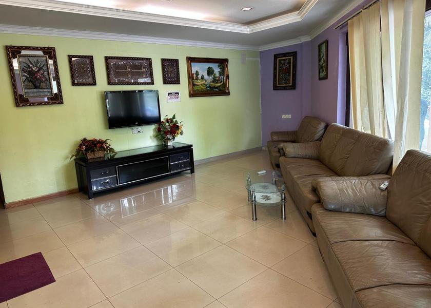 Kelantan Gua Musang Shared lounge/TV area