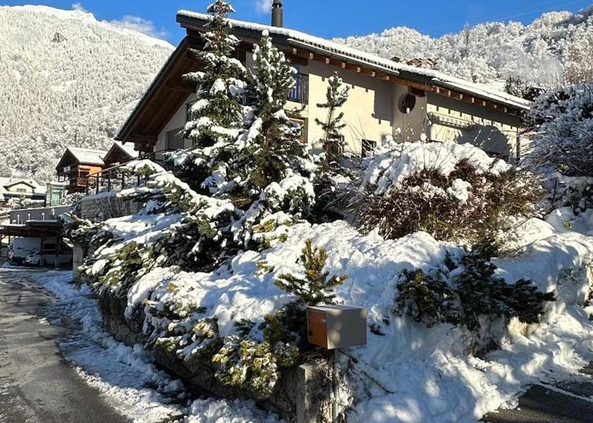 Valais Bagnes Exterior view