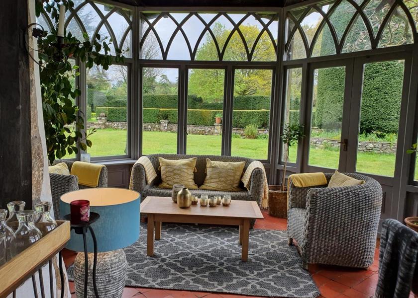 Wales Abergavenny Shared lounge/TV area
