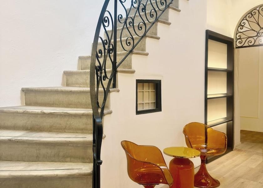 Liguria Sarzana Reception