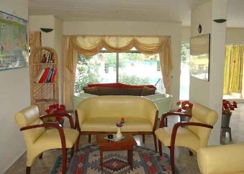 Muğla Marmaris Shared lounge/TV area