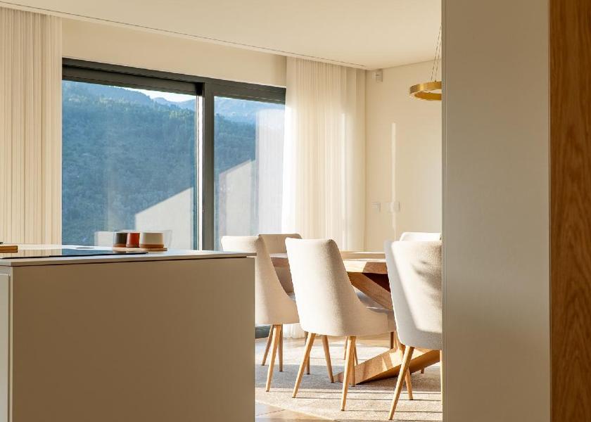 Braga Vieira do Minho GERS PARADISE : INFINITY: 1BR Suite, Waterfall view