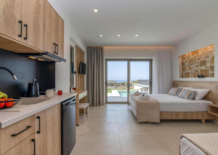 Crete Kissamos Junior Suite with Private Pool