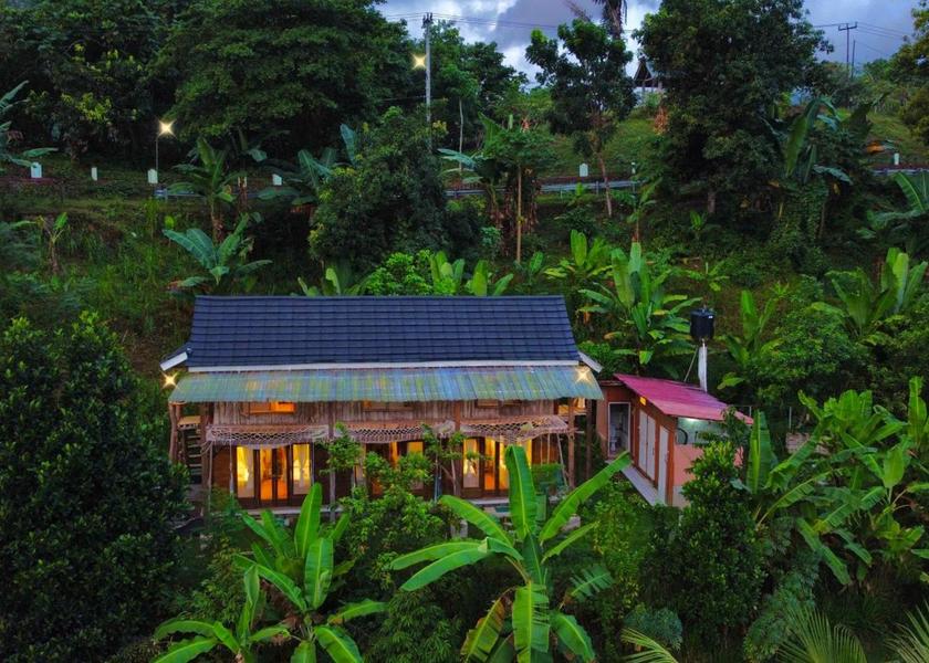 West Nusa Tenggara Pemenang Hotel Exterior