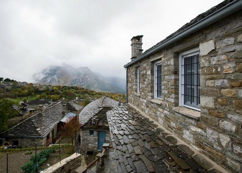 Epirus Zagori Entrance