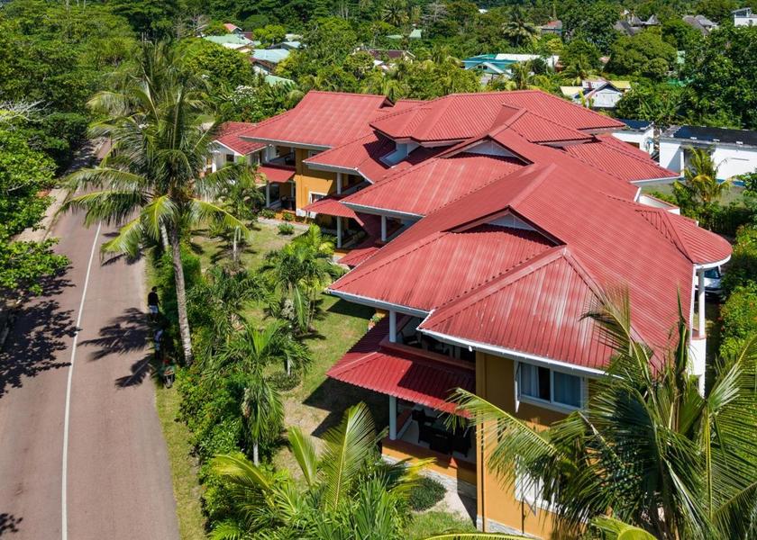  Praslin Island Exterior view