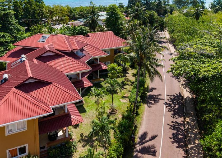  Praslin Island Exterior view
