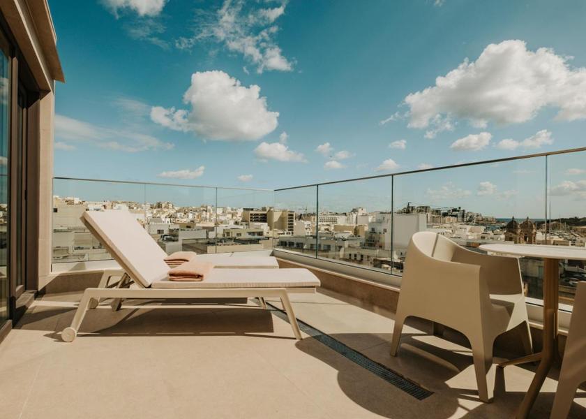Central Region Gzira Balcony/terrace