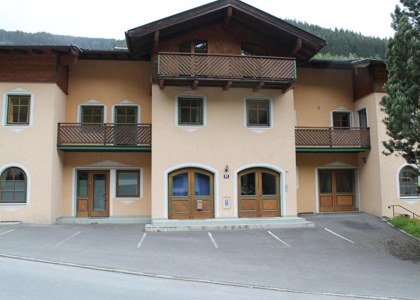 Salzburg State Zell am See Entrance