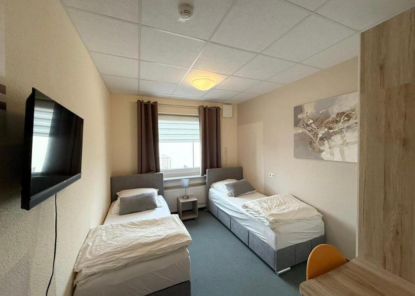 Lower Saxony Laatzen Double Room with Private Bathroom