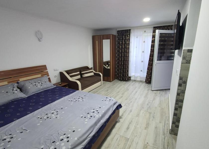 Constanța County Saturn Family Studio