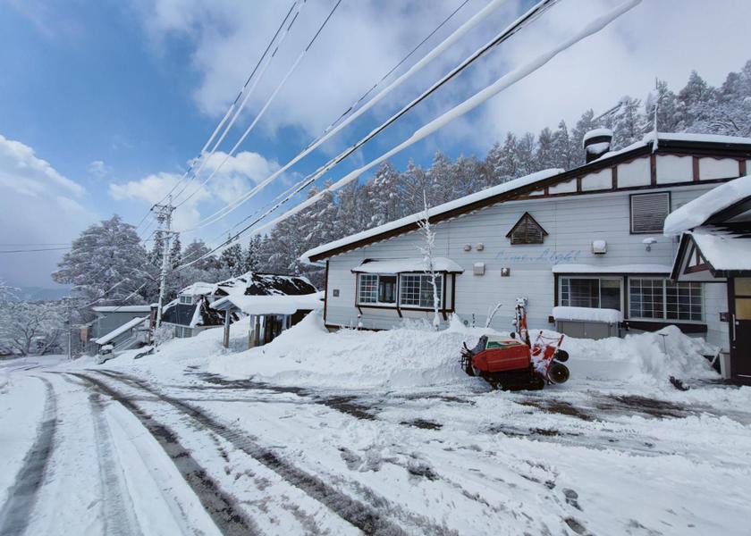 Nagano Yamanouchi Exterior view