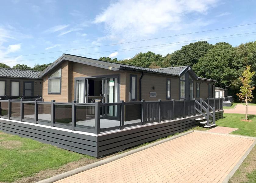 England New Milton Exterior view