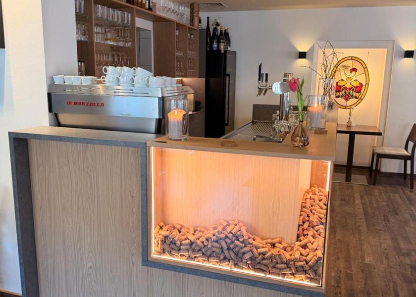 Rhineland-Palatinate Rech Bar/lounge