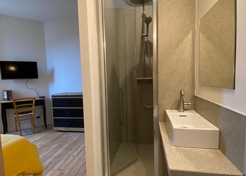 Brittany Saint-Jouan-des-Guerets Double Room with Private Bathroom