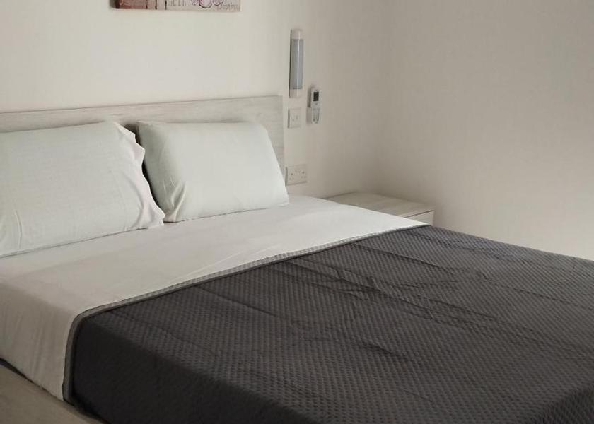 Central Region Gzira Two-Bedroom Apartment with Balcony