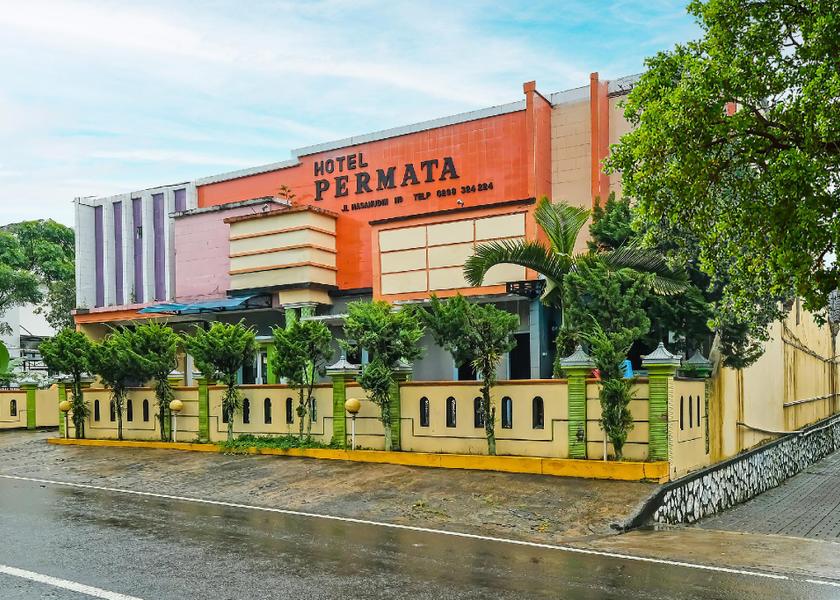 Central Java Salatiga Exterior view