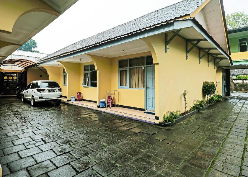 Central Java Salatiga Lobby
