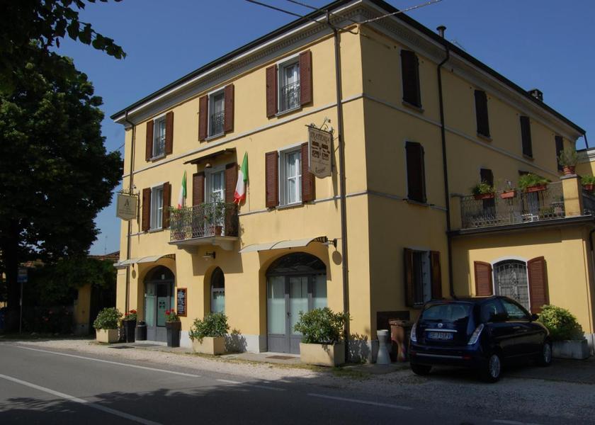 Emilia-Romagna Sissa Trecasali Entrance