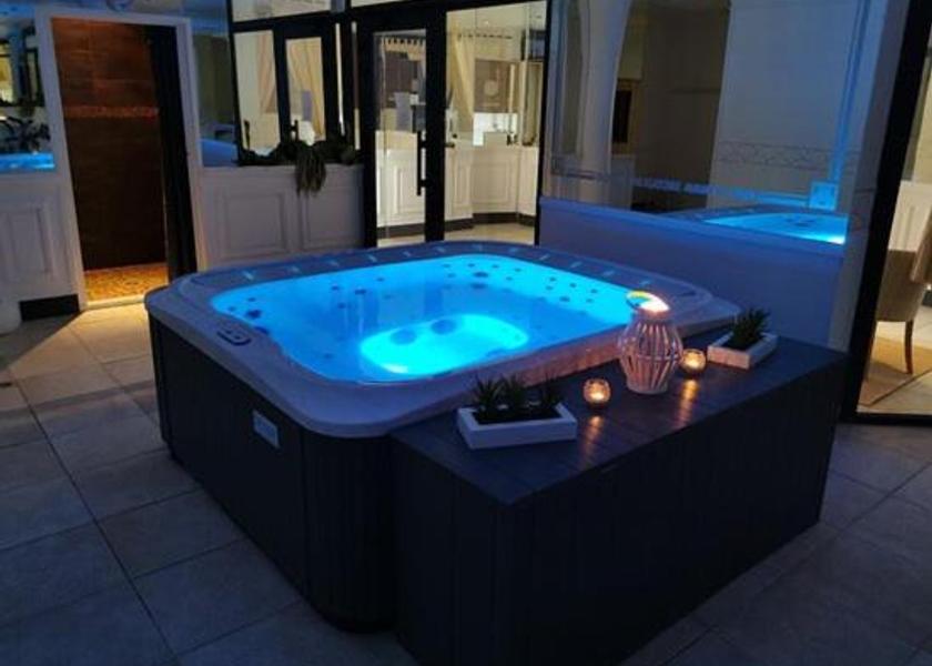 Pays de la Loire Challans Hot tub