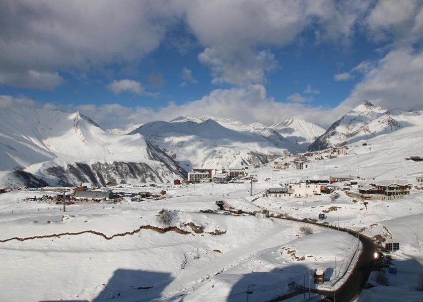 Mtskheta-Mtianeti Kazbegi Surrounding environment
