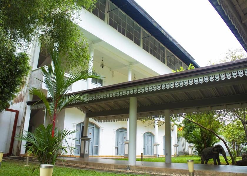 Uva Province Mahiyanganaya Exterior view