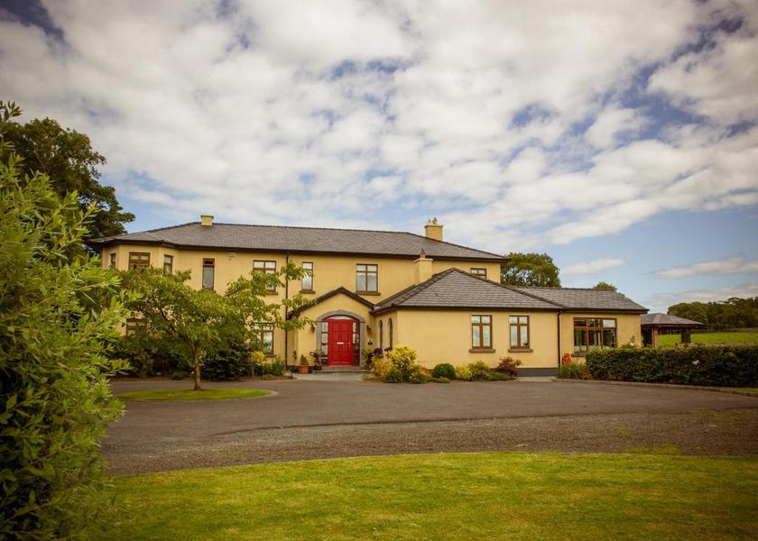 County Clare Newmarket on Fergus Exterior view