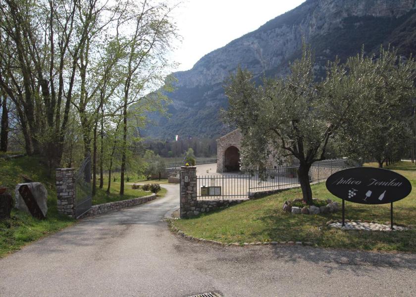Veneto Brentino Belluno Entrance