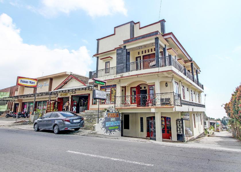 Central Java Getasan Exterior view