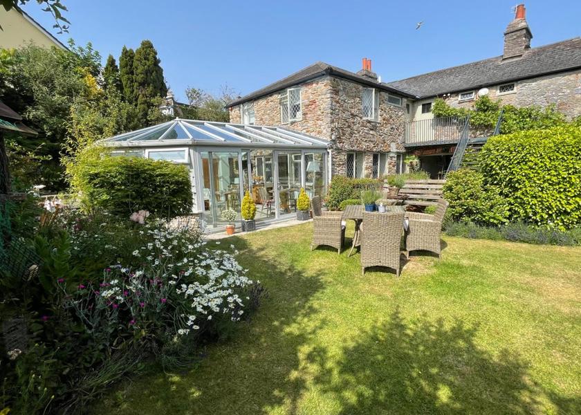 England Totnes Garden